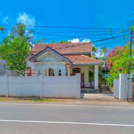 Free House Bentota Apartamento Exterior foto